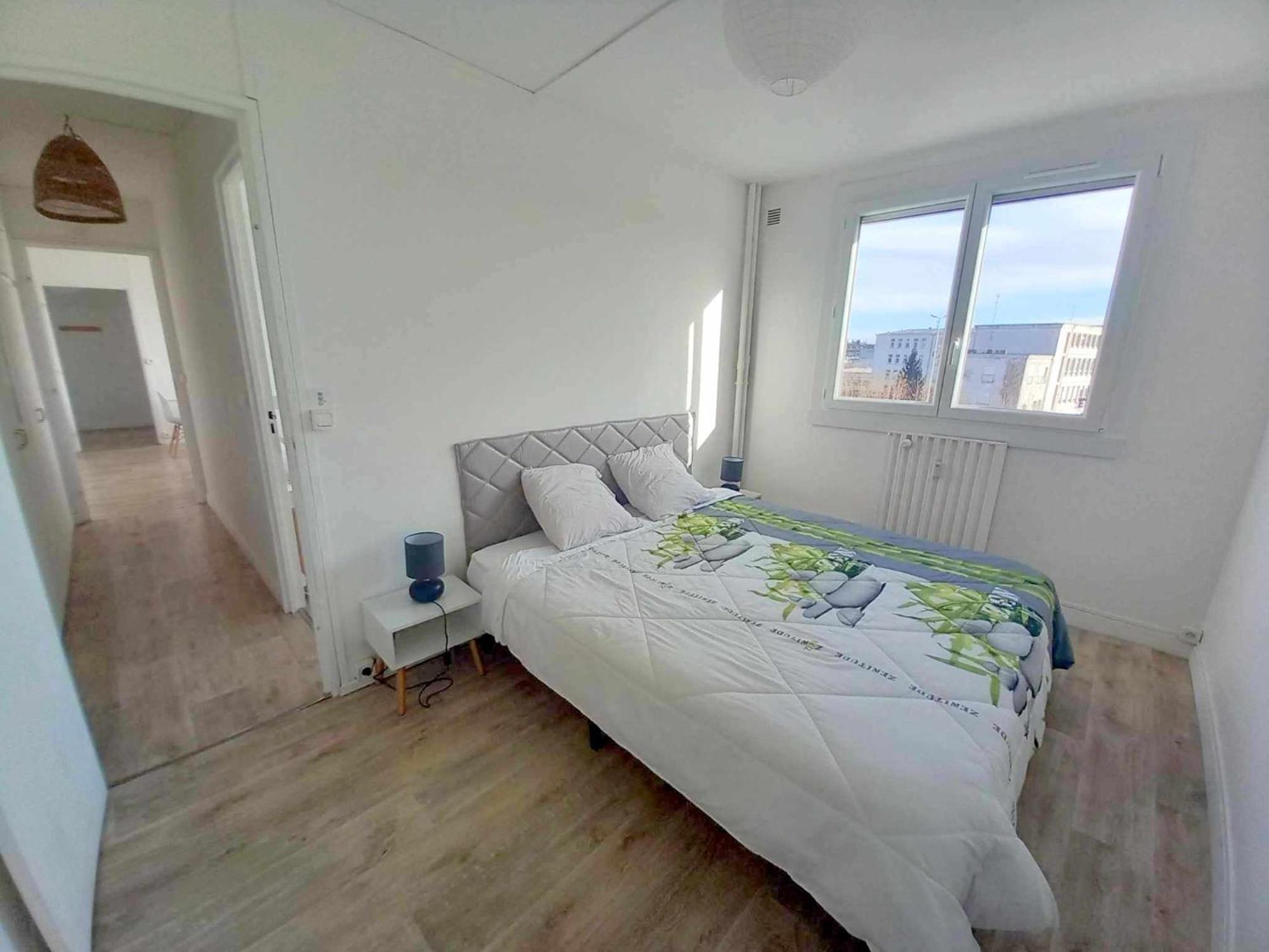 T3 57M2 Avec Balcon Proche Gare Sncf, Wifi Et Cafe Et The Offerts Apartment Orleans Luaran gambar