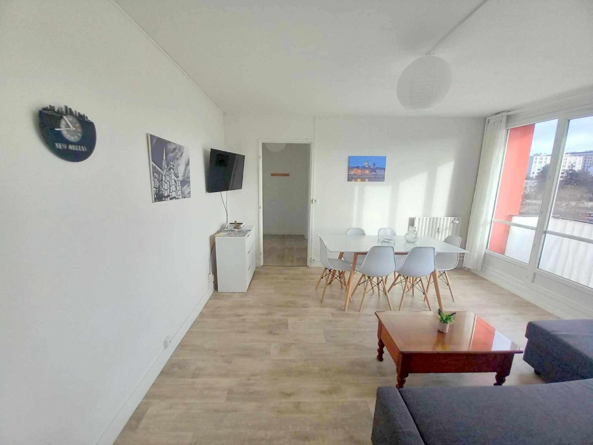 T3 57M2 Avec Balcon Proche Gare Sncf, Wifi Et Cafe Et The Offerts Apartment Orleans Luaran gambar
